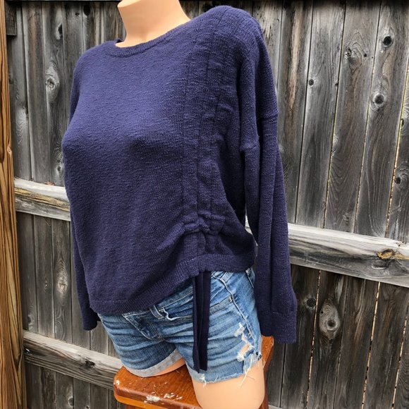 EXPRESS lightweight sweater with side tie detail - Picture 2 of 8